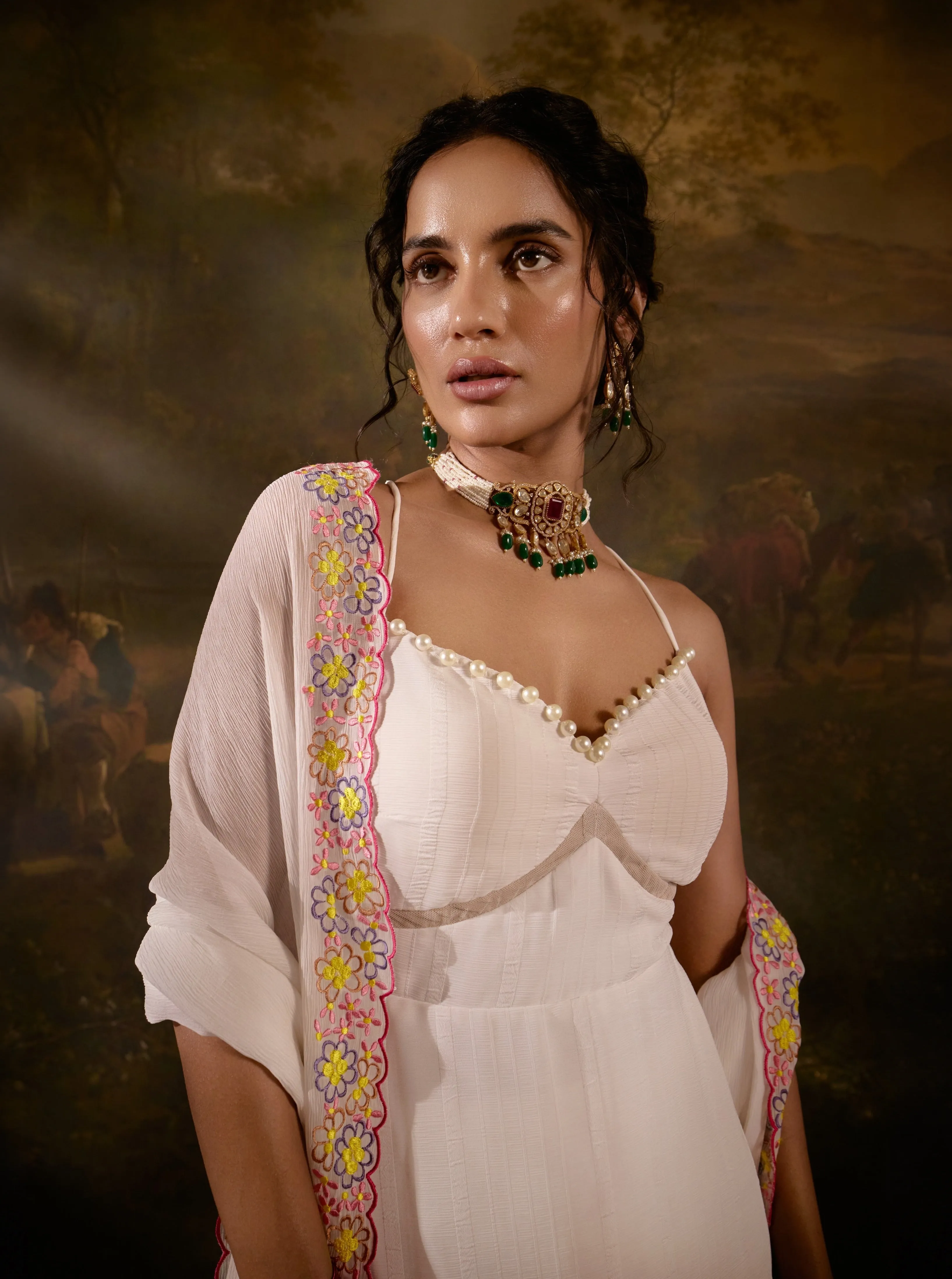 Aadyasha White Floral Embroidered Kurta Set