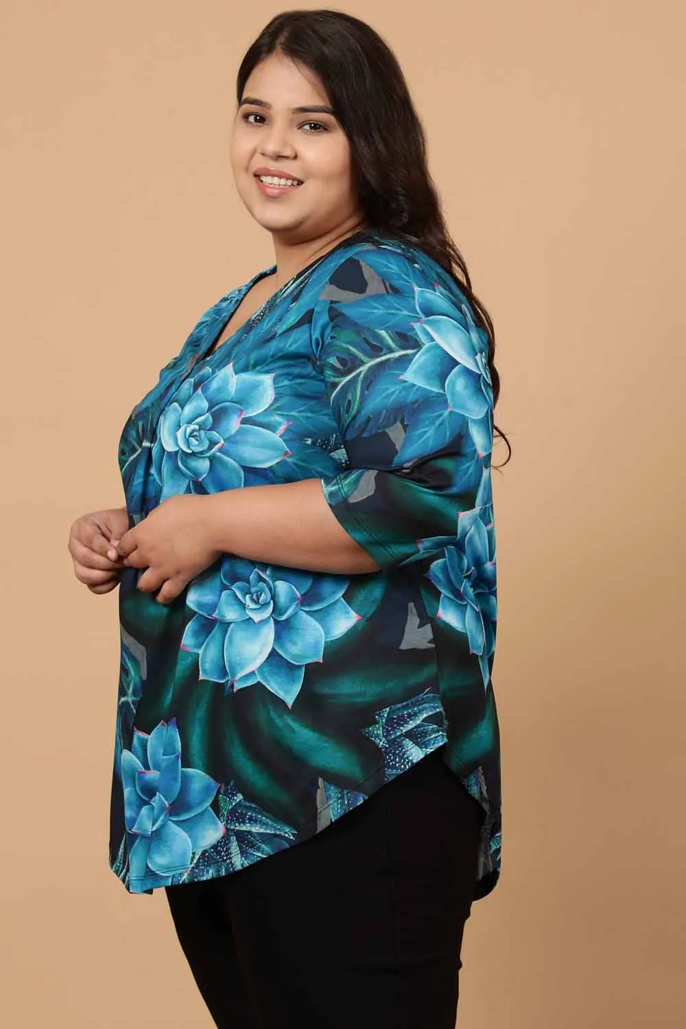 Plus Size Black Deepwater Printed Centre Pleat Top